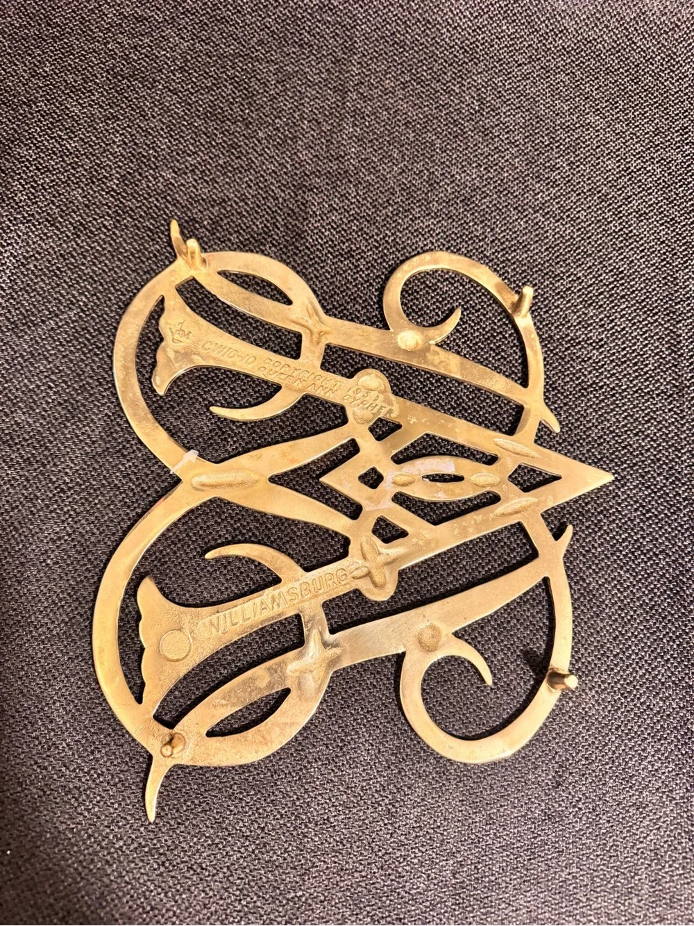 Vintage Virginia Metalcrafters CW10-10 Queen Anne Cypher Brass Trivet 1950